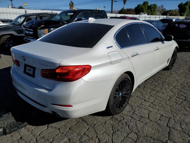 WBAJA9C59JB250093 - 2018 BMW 530E WHITE photo 3