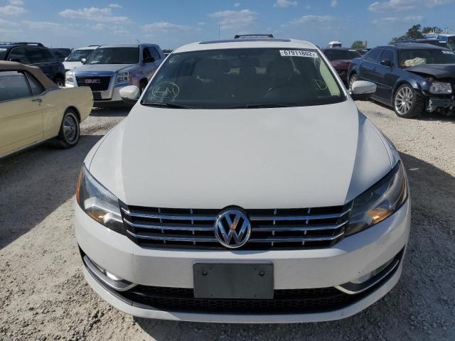 1VWCN7A30EC030036 - 2014 VOLKSWAGEN PASSAT SEL WHITE photo 5