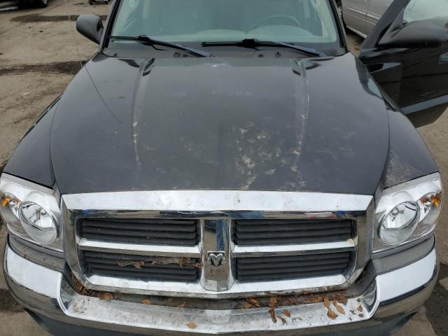 1D7HW48N95S316510 - 2005 DODGE DAKOTA QUA BLACK photo 11