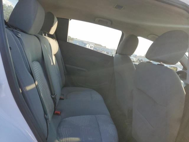 1G1JA6SG2F4185595 - 2015 CHEVROLET SONIC LS WHITE photo 10