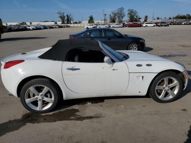 1G2MC35B78Y120061 - 2008 PONTIAC SOLSTICE WHITE photo 10