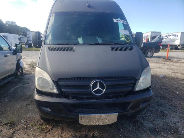 WD3PE7CC9C5625867 - 2012 MERCEDES-BENZ SPRINTER 2 BLACK photo 5