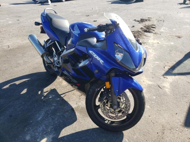 JH2PC35096M701919 - 2006 HONDA CBR600 F4 BLUE photo 1