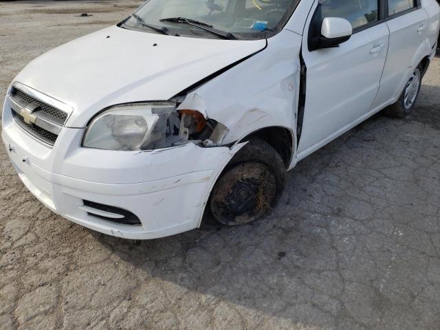 KL1TD56667B085989 - 2007 CHEVROLET AVEO BASE WHITE photo 9