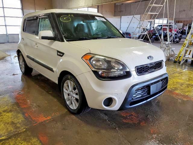 KNDJT2A50D7546151 - 2013 KIA SOUL WHITE photo 1