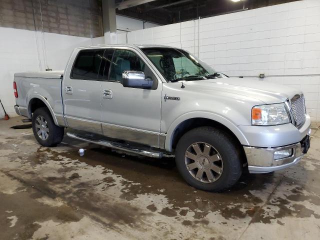 5LTPW185X6FJ03805 - 2006 LINCOLN MARK LT SILVER photo 4