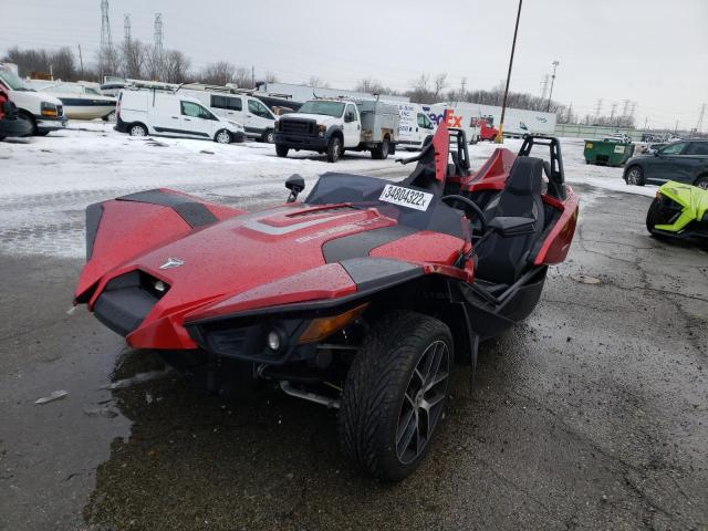57XAAPFA6J8128439 - 2018 POLARIS SLINGSHOT RED photo 2