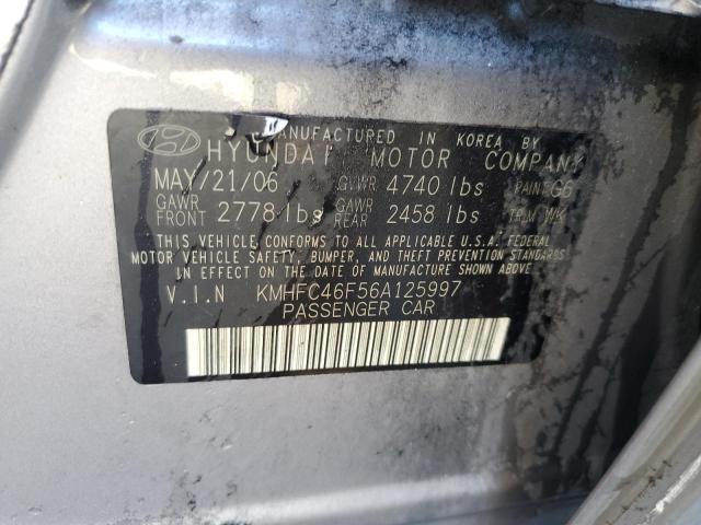 KMHFC46F56A125997 - 2006 HYUNDAI AZERA SE GRAY photo 12