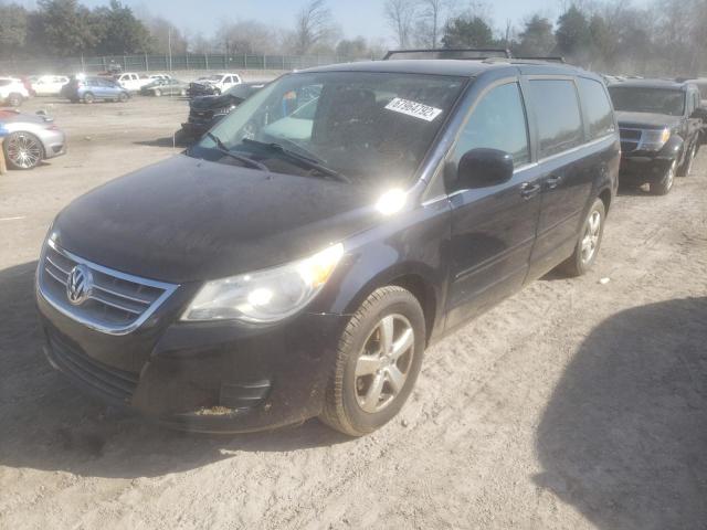 2V4RW3DGXBR668420 - 2011 VOLKSWAGEN ROUTAN SE BLACK photo 1