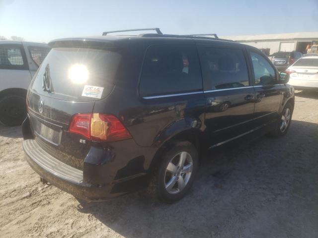 2V4RW3DGXBR668420 - 2011 VOLKSWAGEN ROUTAN SE BLACK photo 3