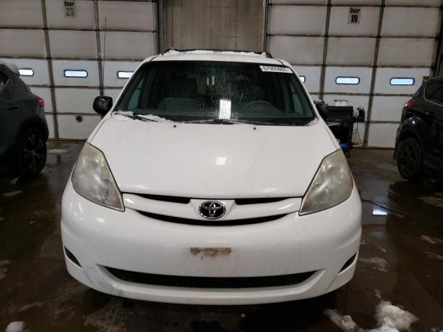 5TDBK23C97S003412 - 2007 TOYOTA SIENNA LE WHITE photo 5