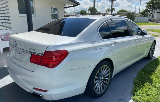 WBAKB8C50BC852016 - 2011 BMW ALPINA B7 WHITE photo 4