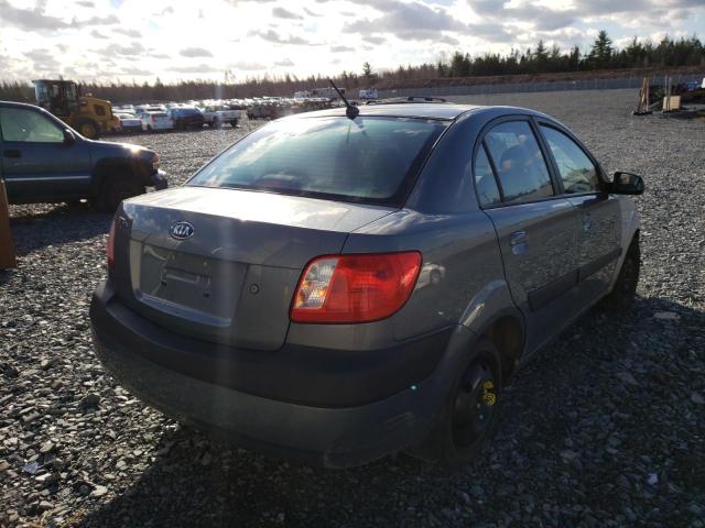 KNADE223X96511373 - 2009 KIA RIO BASE GRAY photo 4