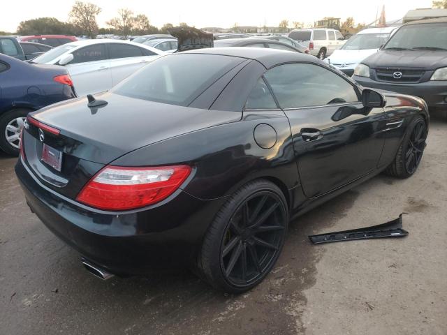 WDDPK4HA2DF071139 - 2013 MERCEDES-BENZ SLK 250 BLACK photo 3