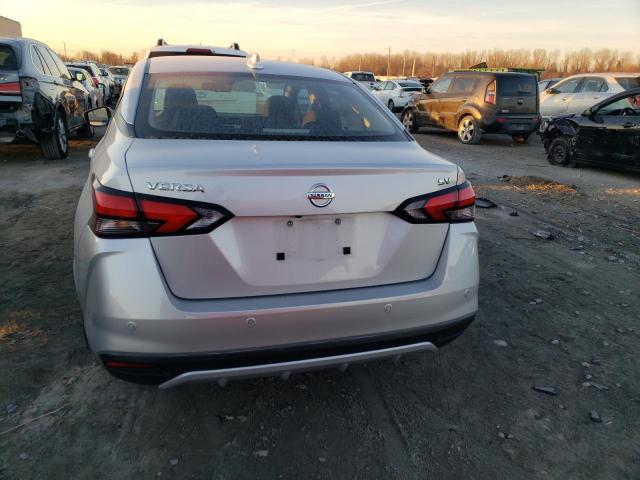 3N1CN8EVXML867581 - 2021 NISSAN VERSA SV GRAY photo 6