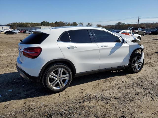 WDCTG4EB9KU004824 - 2019 MERCEDES-BENZ GLA 250 WHITE photo 3