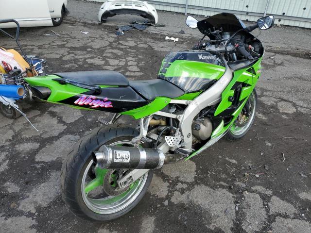 JKAZX4J17YA008260 - 2000 KAWASAKI ZX600 J1 GREEN photo 4