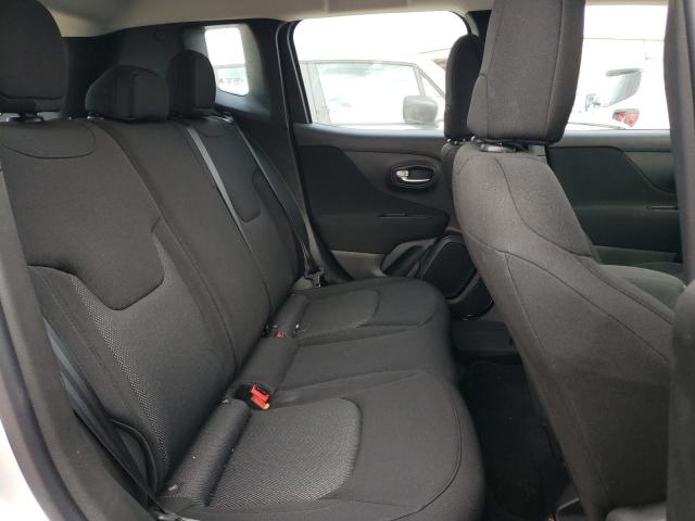 ZACNJDAB2MPN21325 - 2021 JEEP RENEGADE S SILVER photo 11