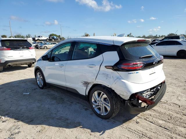 1G1FW6S06N4126154 - 2022 CHEVROLET BOLT EV 1L WHITE photo 2