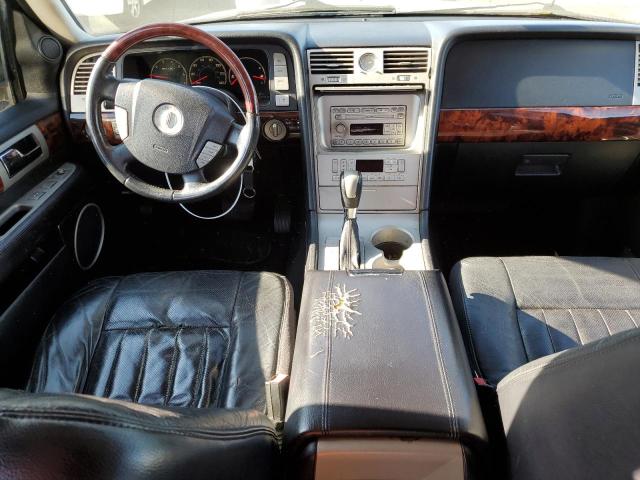 5LMFU28R43LJ49665 - 2003 LINCOLN NAVIGATOR 黑色 照片 8