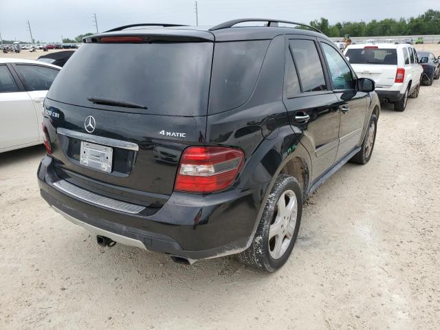 4JGBB22EX8A384426 - 2008 MERCEDES-BENZ ML 320 CDI BLACK photo 3