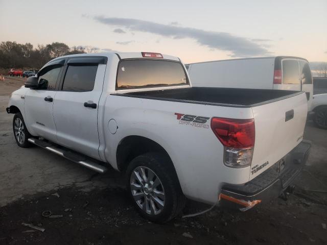 5TFDW5F16DX315055 - 2013 TOYOTA TUNDRA CRE WHITE photo 2