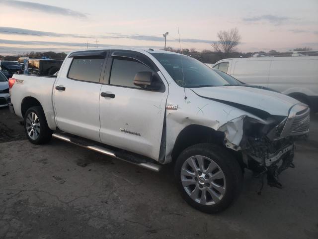 5TFDW5F16DX315055 - 2013 TOYOTA TUNDRA CRE WHITE photo 4