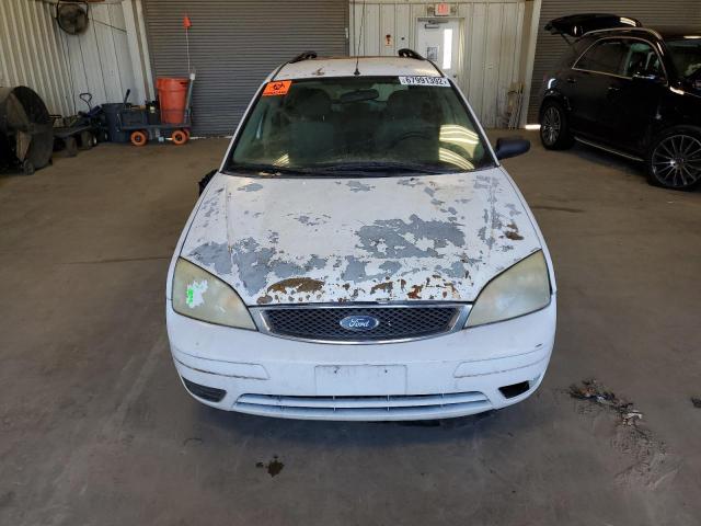 1FAFP36N95W115149 - 2005 FORD FOCUS ZXW WHITE photo 5