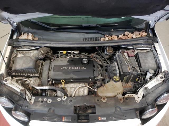 1G1JA6SH0F4135058 - 2015 CHEVROLET SONIC LS WHITE photo 11