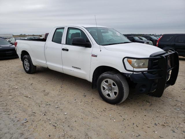 5TFCW5F19DX015862 - 2013 TOYOTA TUNDRA DOU WHITE photo 4