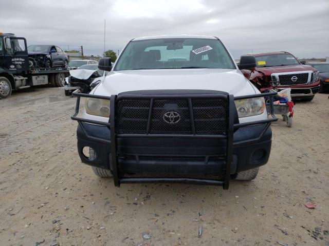 5TFCW5F19DX015862 - 2013 TOYOTA TUNDRA DOU WHITE photo 5