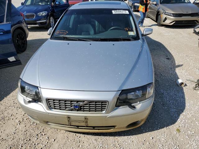 YV1TH59H041365090 - 2004 VOLVO S80 2.5T SILVER photo 5