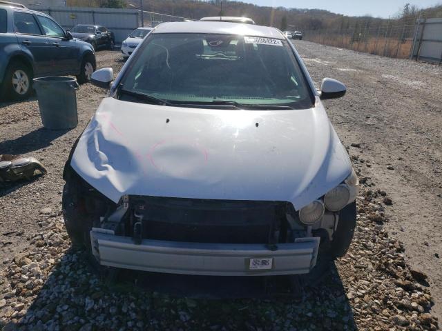 1G1JA6SH7C4140527 - 2012 CHEVROLET SONIC LS WHITE photo 5