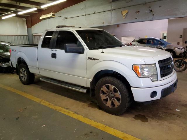 1FTFX1CF7DFD54628 - 2013 FORD F150 SUPER WHITE photo 4