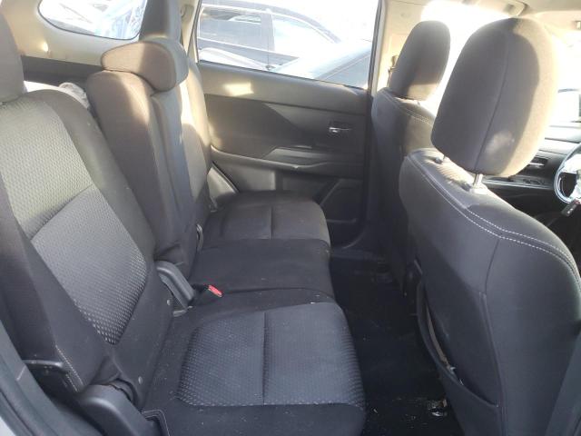 JA4AD3A30JZ016743 - 2018 MITSUBISHI OUTLANDER ვერცხლისფერი ფოტო 10