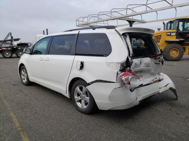 5TDKZ3DC1HS862107 - 2017 TOYOTA SIENNA LE WHITE photo 2