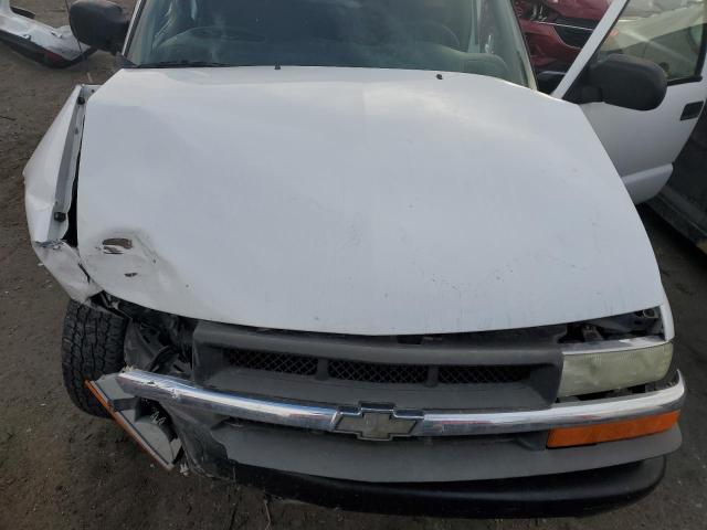 1GCCS14H938145444 - 2003 CHEVROLET S TRUCK S1 WHITE photo 11