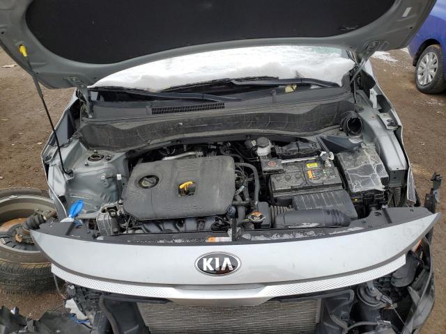 KNDEPCAA9M7175399 - 2021 KIA SELTOS LX SILVER photo 12