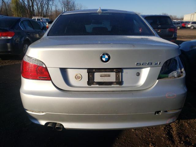 WBANV13558CZ51404 - 2008 BMW 528 XI SILVER photo 6