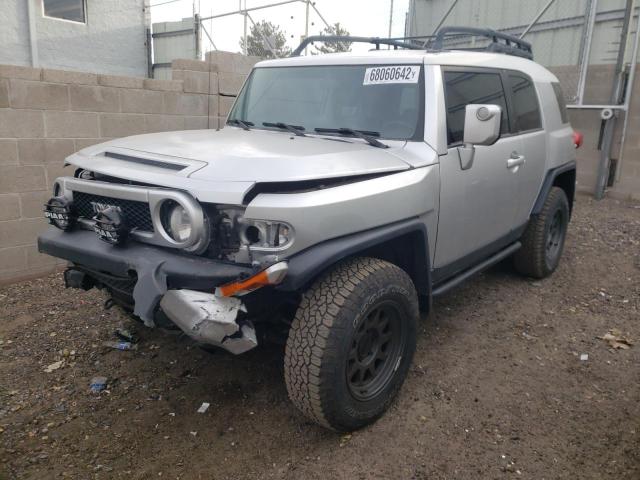 JTEBU11F770100947 - 2007 TOYOTA FJ CRUISER SILVER photo 1