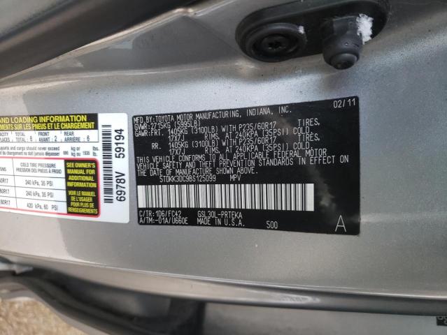 5TDKK3DC9BS125099 - 2011 TOYOTA SIENNA LE GRAY photo 13