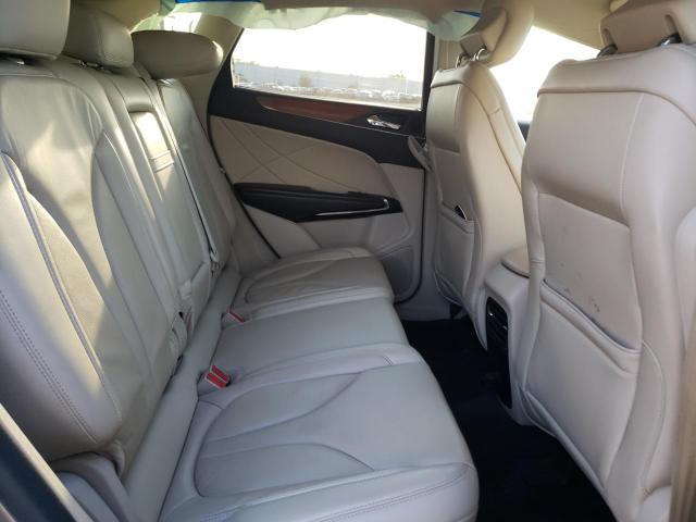 5LMCJ2C98HUL02410 - 2017 LINCOLN MKC SELECT თაფლისფერი ფოტო 11