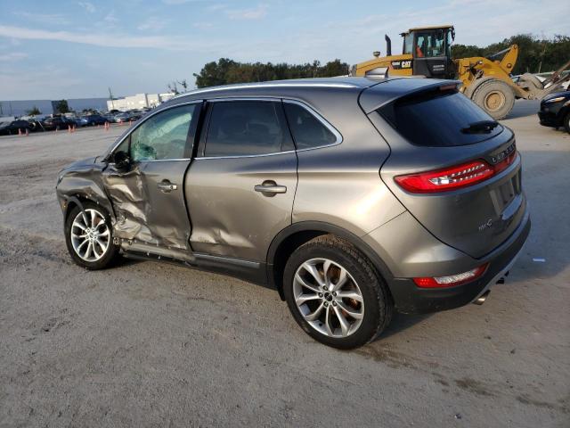 5LMCJ2C98HUL02410 - 2017 LINCOLN MKC SELECT TAN photo 2