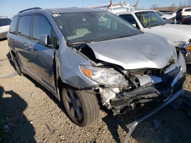 5TDKZ3DC6KS975929 - 2019 TOYOTA SIENNA LE SILVER photo 1