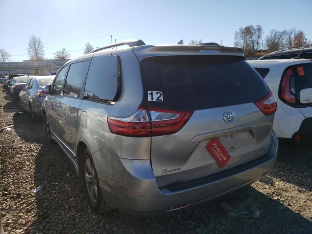 5TDKZ3DC6KS975929 - 2019 TOYOTA SIENNA LE SILVER photo 3