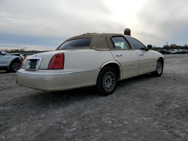 1LNHM83W7YY915264 - 2000 LINCOLN TOWNCAR BEIGE photo 3