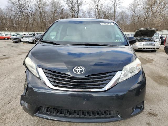 5TDKK3DC5FS587472 - 2015 TOYOTA SIENNA LE BLACK photo 5