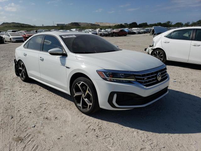 1VWMA7A39LC002684 - 2020 VOLKSWAGEN PASSAT R-L WHITE photo 4