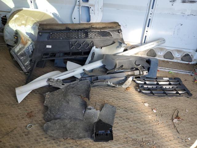 3C6TRVAG2HE526944 - 2017 RAM PROMASTER WHITE photo 13