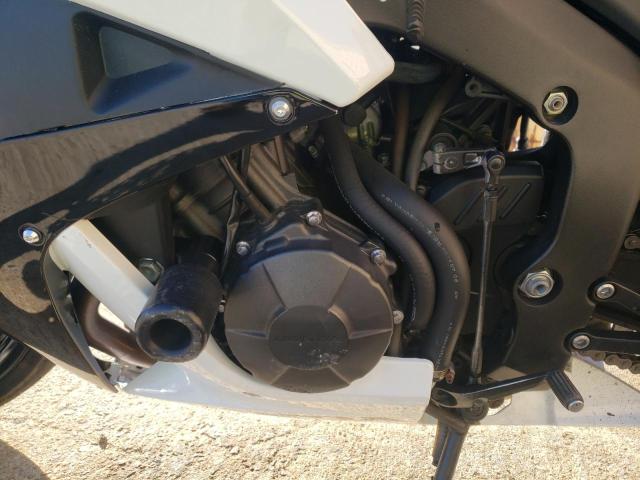 JH2PC40007M010373 - 2007 HONDA CBR600RR WHITE photo 7